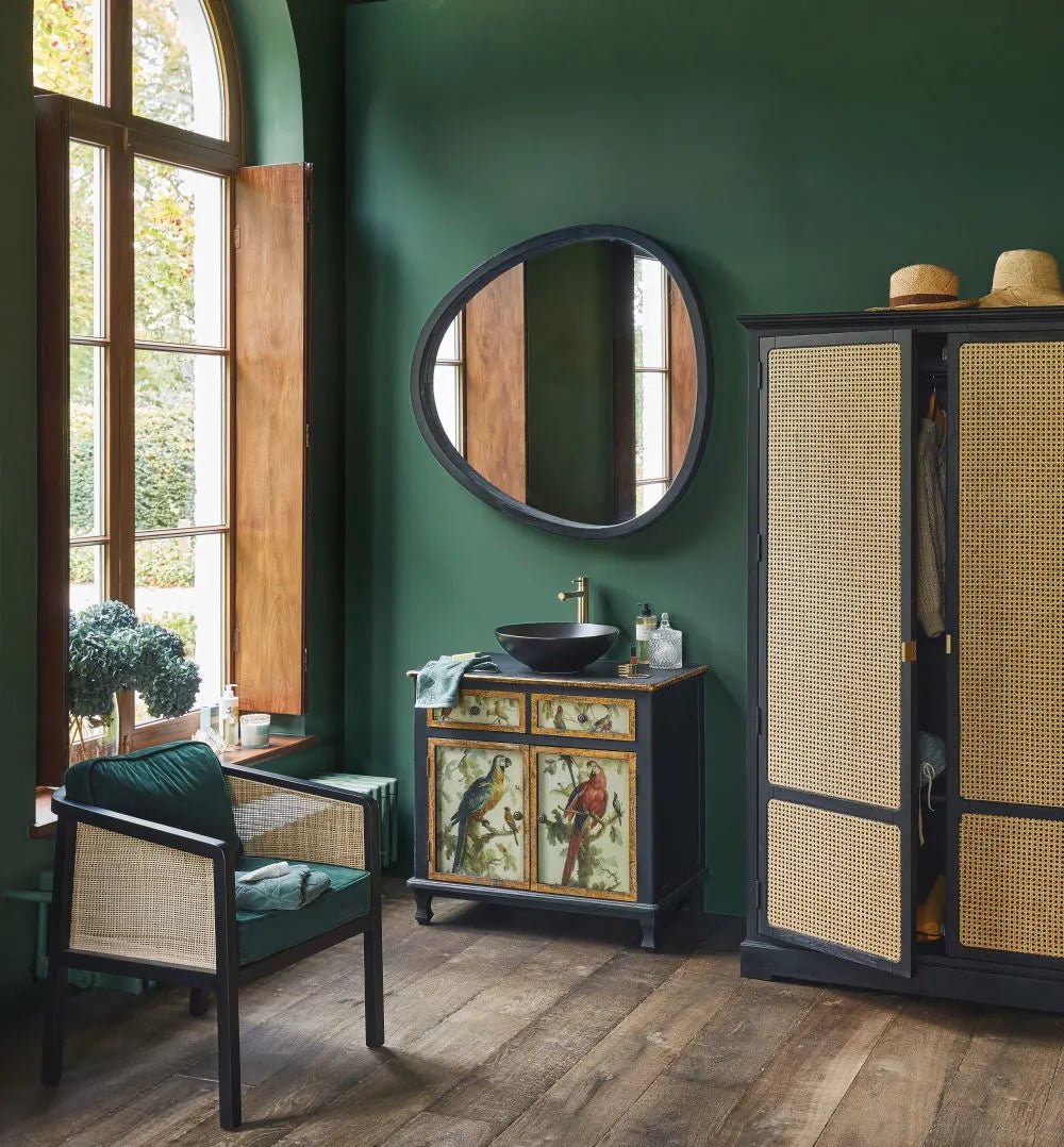 Mueble de baño con 1 cajón y dos puertas de madera de abeto en negro y motivos de loros - Casa del Mundo